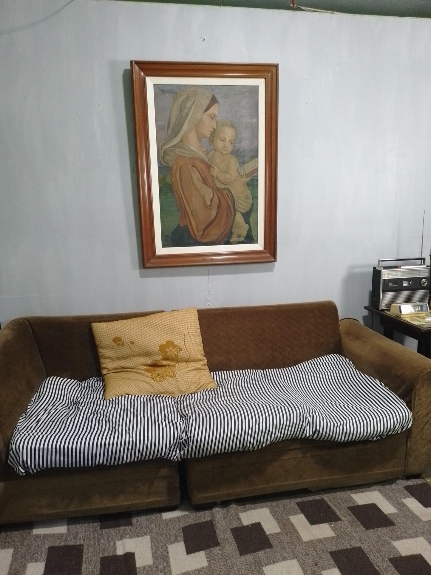 COD for Metro Manila & near by provinces , Vintage Mother & Child ( review all picture )