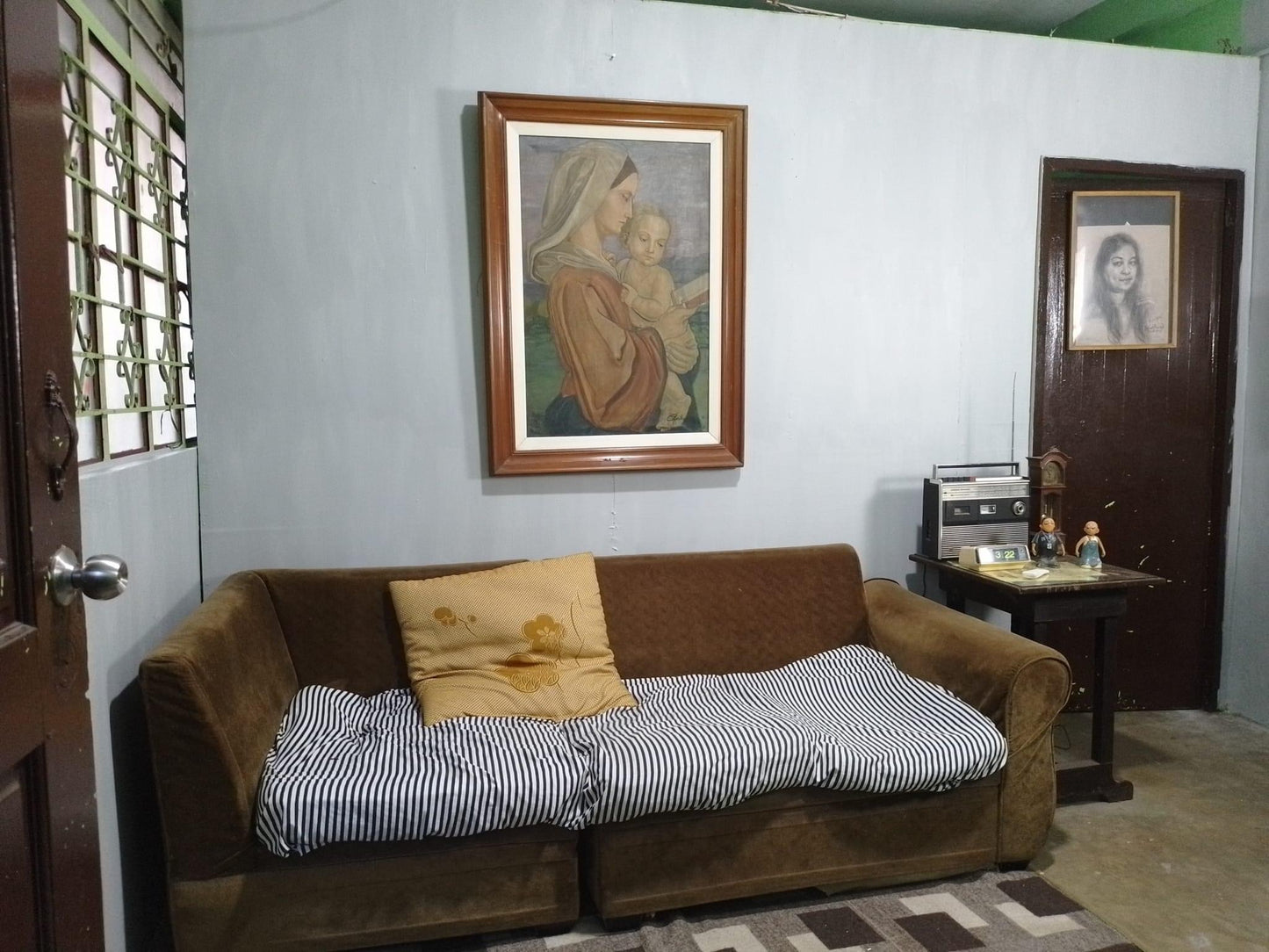 COD for Metro Manila & near by provinces , Vintage Mother & Child ( review all picture )